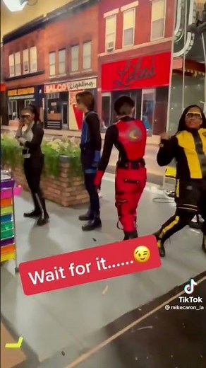 danger force getting ready an entrance😂😂forta pericol inainte de a incepe filmările 😂😂