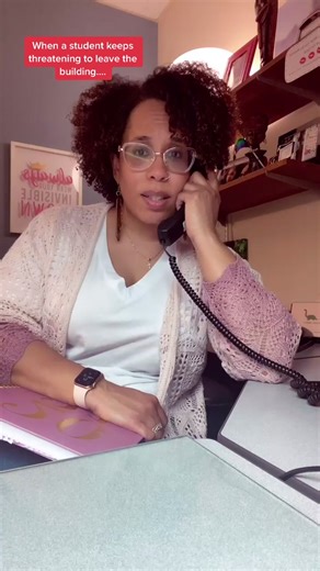 Khalida Himes, LCSW on TikTok