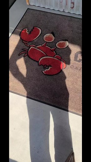 Crazy crab restaurant | Chef Alex Perez | Facebook