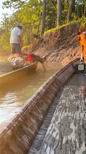 #opelousasbankpoles #fypage #catfishing #viral #godscountryhuntingandfishing #share #wareagleboats