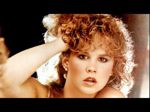 Linda Blair TOPLESS Photos That Shocked Everyone take a look.