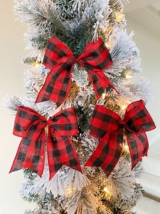 Valentines Bows, Tree Bow, Christmas Tree Bow, Plaid Tree Bow, Plaid Christmas Decor, Set of Six Bows, Christmas Decor, Plaid Bow