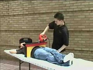 VISIBLE ELECTRIC SAW ILLUSION - DAYTONA MAGIC