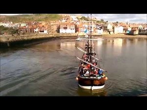 Sailing The Replica of HMS Endeavour in Whitby - James Cook