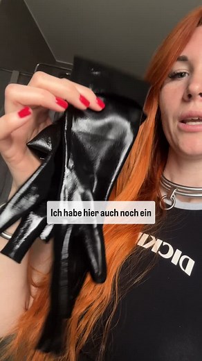 110K views · 1.2K reactions | Was man nicht alles so in seinem Kleiderschrank findet. 殺 Lass mich in den Kommentaren wissen ob du sehen möchtest wie ich die Sachen wasche und öle  Natürlich wieder mit meinen Lieblingsprodukten von @vivishine.company ✨ #positivity #quotes #happy #latex #latexleggings #latexfashion #gymgirl #latexinpublic #latexmodel #latexinderöffentlichkeit #latexgirl #reels | Constanze Nova | Facebook