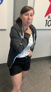 How do you keep your cast or bandage from getting wet? Mandy’s doctor told her to keep her boo-boo dry so she tried showering with plastic wrap last night and it barely did the trick! #MagzandMandy | Virgin Radio Winnipeg