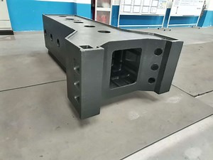 [Hot Item] Large Cast Iron Lathe Bed Iron CNC Milling Machine Base Casting