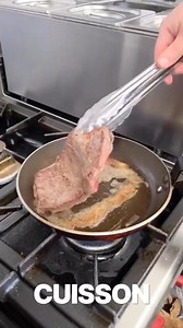 ✨PLAT DE LA SEMAINE ✨ À la carte cette semaine, dans notre restaurant, vous pouvez retrouver le FAUX FILET CHAROLAIS ! 🥩 Le P'tit Festin des Frangins vous propose une savoureuse pièce de viande 100% française ! 🇫🇷 Une viande tendre, de caractère, qui fond en bouche, accompagnée de la sauce et de la garniture de votre choix 🤩 N’hésitez plus un instant afin de venir goûter ce délicieux plat ! 😋 📍Retrouvez-nous au 12 Rue Jules Guesde 62510 Arques ! Réservation au 03.21.39.60.77 | Le P'tit Fes
