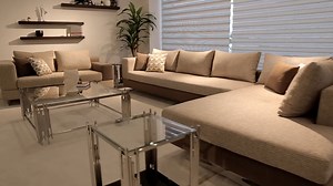 ✨FLORENCE: une création #Archivision en tissus bouclette, qui comblera votre espace sans superflu à travers sa structure linéaire en bois massif, ses nuances de beige et marron, ainsi que son dossier confortable et son assise injectée en mousse HR italien. ⭐Possibilité de sur-mesure pour mieux répondre à vos envies⭐ -- ✨Vous êtes les bienvenus à notre showroom: Adresse : Tunis, avenue de L'U.M.A la soukra ARIANA Tel : 54 896 967 | Archivision
