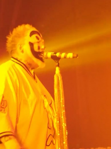 Everybody in your crew sucks Punk muthafxcks Fxck critics Fxck your review Even if you like me, fxck you! 🖕 ........... Insane Clown Posse presents: Juggalo Weekend Florida! NIGHT 1 • FRIDAY, FEBRUARY 27TH • 𝗜𝗖𝗣’𝘀 𝗖𝗔𝗥𝗡𝗜𝗩𝗔𝗟 𝗢𝗙 𝗖𝗔𝗥𝗡𝗔𝗚𝗘 𝗦𝗛𝗢𝗪. NIGHT 2 • SATURDAY, FEBRUARY 28TH • 𝗜𝗖𝗣’𝘀 𝗦𝗧𝗥𝗔𝗜𝗚𝗛𝗧 𝗝𝗨𝗚𝗚𝗔𝗟𝗢 𝗝𝗔𝗠𝗦 𝗦𝗛𝗢𝗪. 📍 Where: Miami, FL 🍊 📅 When: February 27–28, 2026 🏭 Venue: Factory Town [Hit the 🔗 in our bio for 🎟]