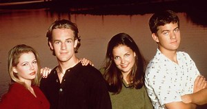 The Dawson's Creek Cast Now Has a Group Text Thread Thanks to Their Big Reunion