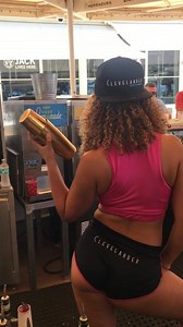 Shake it off 🍸✨ | Clevelander