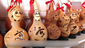 63 reactions | Stunning! Teachers from Henan, China, carved intricate art on the bottle gourds, making them into lanterns under the theme of #Beijing2022 Winter Olympics! | Beautiful China | Facebook