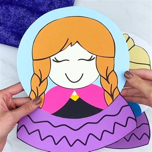 ❄️ Elsa & Anna Snowglobe Craft ✂️ Get the template on the blog | Simple Everyday Mom