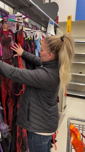 She’s is pretty scary 😂😱 #marriedlife #halloween #halloweencostume | Theblondebrewer