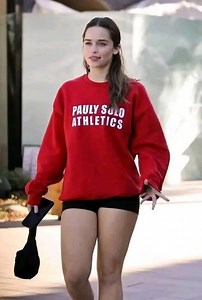 70K views · 4.3K reactions | Beautiful Emilia Clarke | Best Actress | Facebook