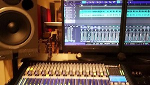 @verehill kicking ass on some Stevie Wonder tonight as @thecatwalkempireband preps for its upcoming video shoot! @munkduane @mixedmud @mattmobius | John Taglieri