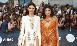 Kylie Jenner sucks Kendall Jenner’s tongue in private video