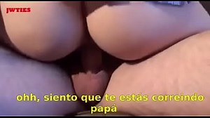Videos de Sexo Papa jugando con su hija en el sofá - XXX Porno - Max Porno