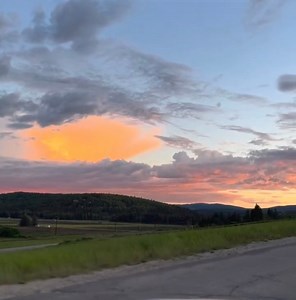 23K views · 887 reactions | A summer night sunset in #Alaska朗Did you know Alaska is known as the Land of the Midnight Sun?#midnightsun #sunset #bucketlistvacations #alaskalife #visitalaska • #SharingAlaska by moods.by.mickee | Sharing Alaska | Facebook