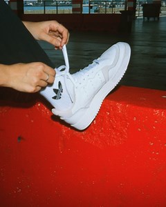 Supercourt by name, classic by nature. → http://bit.ly/adidas-SUPERCOURT | schuh