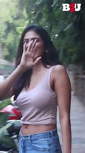 South Indian actress Malavika Mohanan keeps it casual in tank top and baggy jeans #malavikamohanan #malavikamohananhot #malavikamohananfc #southindianactress | B4U Entertainment
