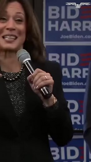 Harris laughs hysterically at 18 year olds being born in 2005: "I love Gen Z" #KamalaHarris #GenZ #US #Politics #News #Viralvideo #ViralVideos #Explore #Explorepage | Washington Examiner