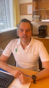 Wir haben Prim. Dr. Michael Rainer – den Leiter der Abteilung für Anästhesiologie und Intensivmedizin am Standort Stolzalpe vor die Kamera gebeten und nachgefragt: 👉Wie sein Arbeitsalltag aussieht? 👉Was an seinem Beruf besonders ist? 👉Warum er sich wieder für die Stolzalpe entscheiden würde? Natürlich war das lange noch nicht alles, – aber klicken Sie einfach rein und hören Sie selbst, welche Leidenschaft der Abteilungsvorstand für seinen Beruf und den Standort Stolzalpe überhat. 🎥😊💪 #lkhm