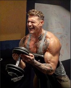 💪5 DB Bicep Exercises You Should Be Doing! #bodybuilding Palms Up Spider Curls Squat Preacher Curls Pausing Hammer Curls Pausing Incline Bench Curls Standing Supinating Curls (Keep Good Form, Focus On Mind To Muscle & Time Under Tension) | Ross Dickerson