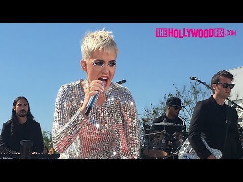 Katy Perry Has A Wardrobe Malfunction While Performing Free "Witness" Concert For Fans 6.12.17