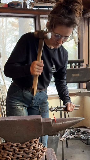 1.2M views · 85K reactions | Getting real up close and personal with these itty bitty scrolls Hairpins re-stocked on AnvilAnna.com ✨ • #blacksmith#forge#hairpin#handforged#smallbusiness#handmade#giftidea#metalwork#metalart | AnvilAnna | Facebook