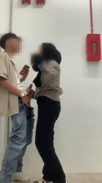 فيديو سكس +18 ساخن لـ عنتيل الزقازيق مع بنت من الشرقية