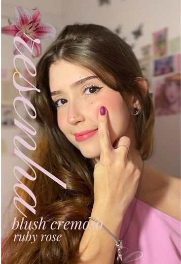 Descubra o Blush Cremoso da Ruby Rose