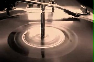 Louis Prima - Enjoy Yourself (It's Later Than You Think) - 1950