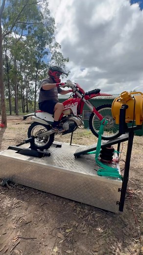 Huge thanks to John Gilligan for bringing his gas-gas 450 on the wheelie machine and finding the balance point! #wheelie #wheeliemachine #dirtbike #clutch #gasgas #stunt #enduro #motocross | Wild Wheelies