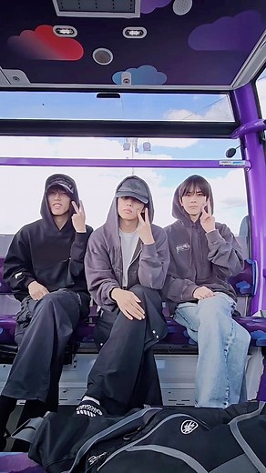 🌤️ #THEBOYZ #JACOB #YOUNGHOON #SUNWOO #INVITATION | 더보이즈(THE BOYZ)