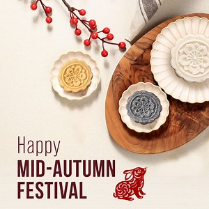 🌝 Traditions remind us of our roots, and flavors evoke emotions. This Mid Autumn Festival, bring both together for yourself and your loved ones. Indulge in the delicate notes and wholesome taste of our Cinnamon Custard Snowskin Mooncake, made unforgettable with McCormick's Ground Cinnamon and Premium Vanilla. Every bite of your Mooncake will surely be as memorable as the tales of old. Try this recipe out today! 🥮 Cinnamon Custard Snowskin Mooncake: bit.ly/MCKmooncake #McCormickAsia #CookwithMC