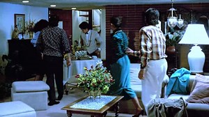 Hindi manhid ang date, bistado na niya kung sino ang tunay na pakay ng dalaga. Movie starring #ChristopherDeLeon #LornaTolentino and #DinBonnevie | Viva Drama