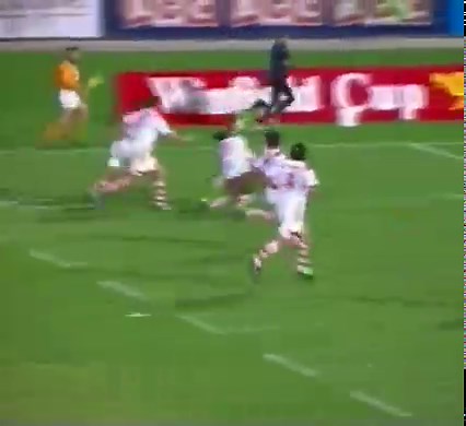 Throwing back to this impressive effort from Brett Mullins in 1993! #WeAreRaiders | Canberra Raiders