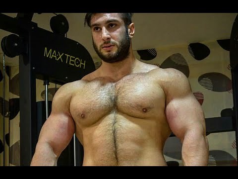 Hairy Muscle Bodybuilder Harun Yilmaz With Big Pecs Flexing