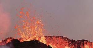 Gunung berapi meletus di Iceland | Harian Metro