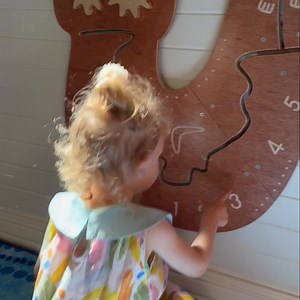 This interactive wall game invites children on a walkabout adventure through a maze of Indigenous symbols, animal tracks, and tactile number tracing from 1 to 10. Along the way, little fingers will explore traditional Aboriginal symbols and learning which animal tracks belong to the Kangaroo, emu, possum or human — all under the watchful gaze of the Rainbow Serpent’s spinning cog eyes. | Indigenousresourcesonline