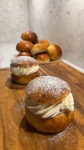 Finally, it's Fat Tuesday! 😍☕️ This is when Swedes indulge in 'semlor' – delicious cardamom buns filled with almond paste and whipped cream. Curious about how to make a semla? Look no further! Swedish semla recipe 👇 Happy fika! ☕️😋 Dough: 50 g fresh yeast (for sweet dough) 100 g butter (unsalted) 300 ml milk 1 egg 0.5 tsp salt 2 tsp ground cardamom 90 g caster sugar 540g wheat flour Egg wash: 1 egg Filling: 200 g sweet almonds 135 g granulated sugar 150 ml milk Garnish: 700 ml whipped cream 1