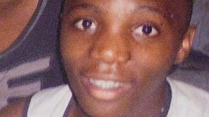 17K views · 522 reactions | Kristy Bamu tuvo el peor final solo porque dos individuos pensaban que hacia "brujeria" y estaba "poseido". ¿Crees que obtuvieron lo que se merecian? | Dinosaurr1der | Facebook