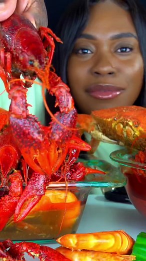CRAWFISH SEAFOOD BOIL MUKBANG #crawfish #crab #mudcrab #asmr #eatingshow #mukbang #mukbangeatingshow #spicy #shrimp