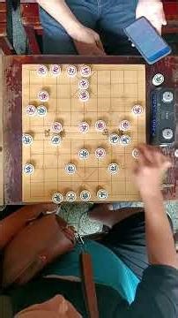 A Chinese Xiangqi master and his Vietnamese disciples