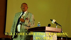 Kutaa 1ffaa Obbo Abdulkariim Abbaa Garoo (Peelee Jimmaa) hoggantoota naannoolee hundarraa giddugala leenjii Jimmaatti leenjii fudhachuuf dhufaniif afaanota garaagaraatiin ergaa baga nagaan dhuftanii dabarsaniiru. አቶ አብዱልከሪም አባ ጋሮ (የጅማው ፔሌ) በጅማ ስልጠና ማዕከል ስልጠና ለመውሰድ ከሁሉም ክልሎች ለመጡ አመራሮች በተለያዩ ቋንቋዎች የእንኳን ደህና መጣችሁ መልእክት አስተላልፈዋል። | Jihaad Huseen Nagawoo