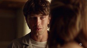 Le garçon de la piscine