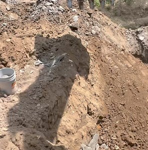 Full video from digging it. Geode cracking a monster with fist size peach calcites. John Dean 310 medium wave @ the end. NFS | KeokukGeodes