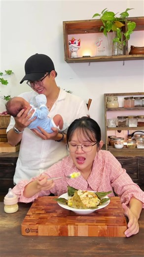 Lần đâu làm Cơm Gà Hấp lá sen cho vợ ăn mà nó lạ lắm | Ông Anh thích nấu ăn